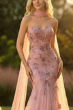 Vestido largo de graduación bordado de sirena Sweetheart Blush con bufanda en el cuello