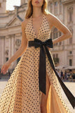 Vestido de graduación largo con abertura largo de albaricoque con puntas negras de alabricoque con abertura larga en A Line, A Line.
