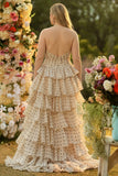Sweetheart Línea A Vestido de graduación largo de talla grande con volantes de talla grande de albaricoque y puntos negros de nivel Sweetheart