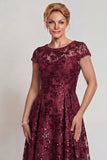 Vestido de Madre de la Novia con líneas en A con aplicación burdeos brillante