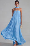 Vestido formal de chiffon azul sin tirantes plisado con una línea larga y cinta