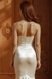 Vestido largo de novia de sirena de satén de tirantes blancos