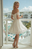 Vestido de novia midi de marfil con encaje al hombro descubierto