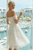 Vestido de novia de encaje de marfil A línea de hombros