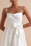 Vestido de compromiso largo de tirantes finos en línea A blanco con lazo