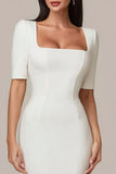 Vestido blanco de satén de cuello cuadrado con manga corta