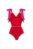Traje de baño rojo de dos piezas con tirantes finos y vestido de playa