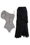 Traje de baño negro de dos piezas con volantes y vestido de playa