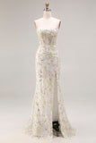 Corsé de Sirena con flor blanca y vestido largo sin tirantes y abertura