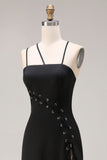 Vestido formal largo de tirantes finos de satén negro con abertura