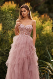 Vestido largo de graduación de tul con tirantes finos en línea A y línea rosa con volantes