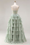 Corsé de chiffon de capas con volantes verde polvoriento y vestido largo de graduación con abertura