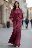 Vestido de sirena burdeos con arrugas de la madre de la novia y manga