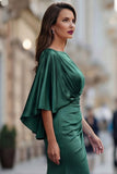 Vestido de sirena burdeos con arrugas de la madre de la novia y manga