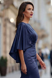 Vestido de sirena burdeos con arrugas de la madre de la novia y manga