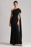 Vestido largo de satén negro de sirena de un hombro con serpentina