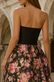 Vestido largo largo sin tirantes y floral negro estampado en línea A