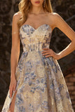 Vestido largo largo de graduación sin tirantes de Jacquard azul polvoriento A Line Corsé