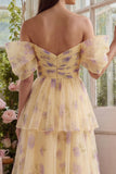 Vestido midi de tul de flor amarilla con fila de hombros caídos