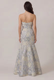 Vestido de invitado de sirena de satén azul polvoriento Jacquard con moño