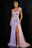 Vestido de noche sirena de un hombro con volantes y liados púrpura brillante con pliantes y abertura