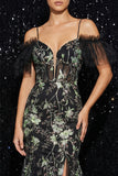 Vestido de noche de sirena negro con hombros fríos con aplique brillante y abertura