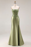 Vestido largo de baile de satén de satén verde oscuro con apuntes y abertura