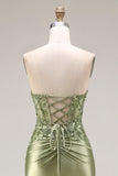 Vestido largo de baile de satén de satén verde oscuro con apuntes y abertura