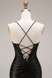 Vestido formal largo de sirena de tirantes finos de satén negro con abertura