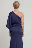 Vestido largo de madre de la novia de un hombro azul marino arrugado