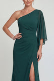 Vestido de madre de la novia de sirena de gasa verde oscuro de un hombro largo con abertura