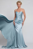 Vestido largo de satén de la madre de la novia azul con tirantes y sirena de tirantes