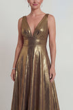 Vestido de madre de la novia largo de cuello metálico en V de la línea A dorado