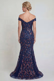 Vestido largo de madre de la novia de sirena azul marino con hombros largos y lentejuelas