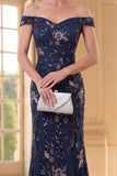 Vestido largo de madre de la novia de sirena azul marino con hombros largos y lentejuelas