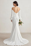 Vestido de novia Bohemio con cola barrida con sirenas aplicadas de gasa marfil y mangas