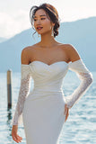 Vestido de novia Bohemio con cola de sirena de marfil al hombro descubierto y mangas