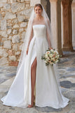 Vestido de novia bohemio de manga larga con cuentas y mangas largas con cuentas y corte brillante