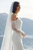 Vestido largo de novia de sirena con encaje de marfil
