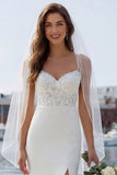 Vestido de novia barrido de encaje marfil sirena con abertura