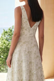 Vestido Midi A Line con escote en V aplicado verde claro