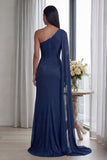 Vestido formal largo y arrugado azul marino con funda de un solo hombro y cinta