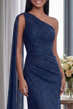 Vestido formal largo y arrugado azul marino con funda de un solo hombro y cinta