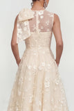 Vestido midi rosa floral con arco y cuello redondo, bolsillos
