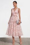 Vestido midi floral midi de escote en V lila con lazo