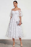 Vestido midi floral rosa A-line de hombros descubiertos con encaje en la espalda