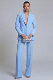 Trajes azules de dos piezas con solapa de pico con pico y corte ajustado