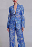 Trajes de baile de graduación florales de encaje azul oscuro, de dos piezas, solapa muescada y pecho simple