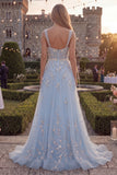 Vestido largo de graduación azul brillante de tirantes finos con cuentas y tul con apliques