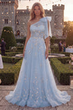 Vestido largo de graduación azul brillante, de un solo hombro con un lazo de tul con cuentas y apliques